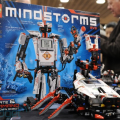 乐高又带来了新玩具 Lego Mindstorms EV3 还是智能的