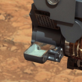 NASA的火星车好奇号,已取得岩石粉末并发回了照片,即将展开第一次分析