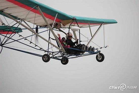 58岁农民花34万元买飞机