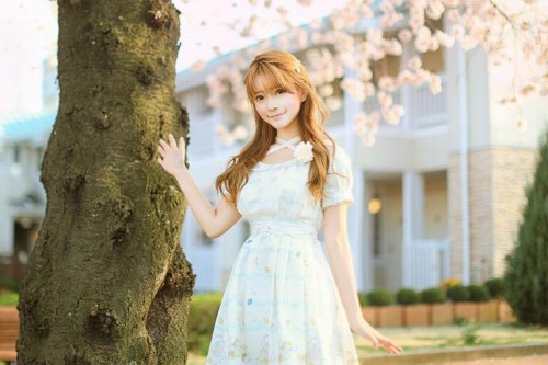 韩国女孩yurisa颜值逆天 五官精致犹如混血洋娃娃